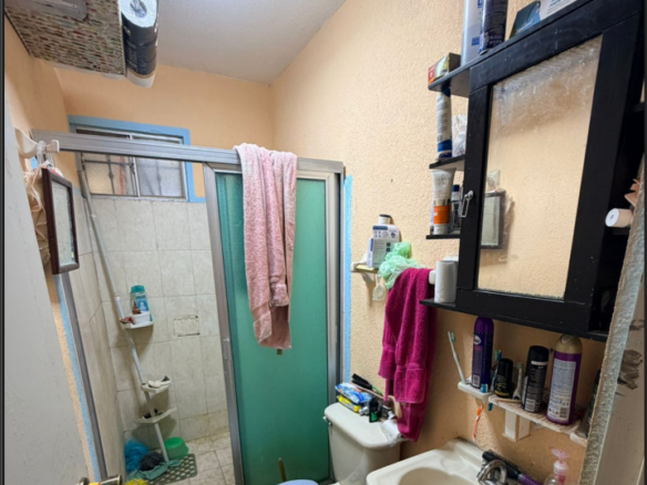 Casa en Venta en Fraccionamiento Los Cometas, Juárez | 2 Recámaras, 1 Planta