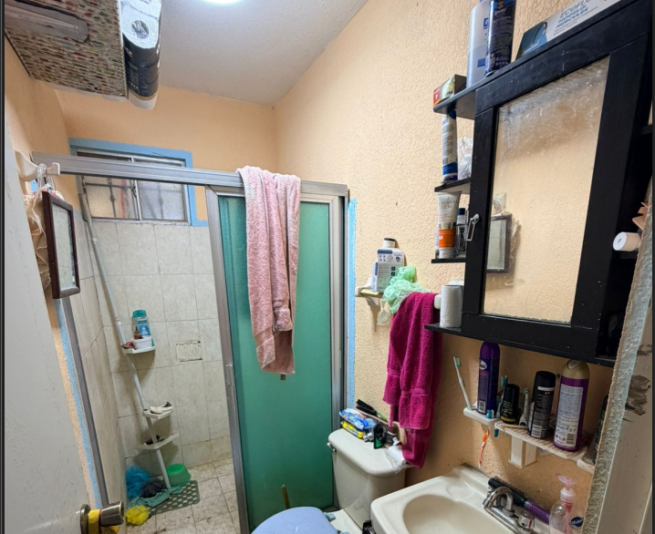 Casa en Venta en Fraccionamiento Los Cometas, Juárez | 2 Recámaras, 1 Planta