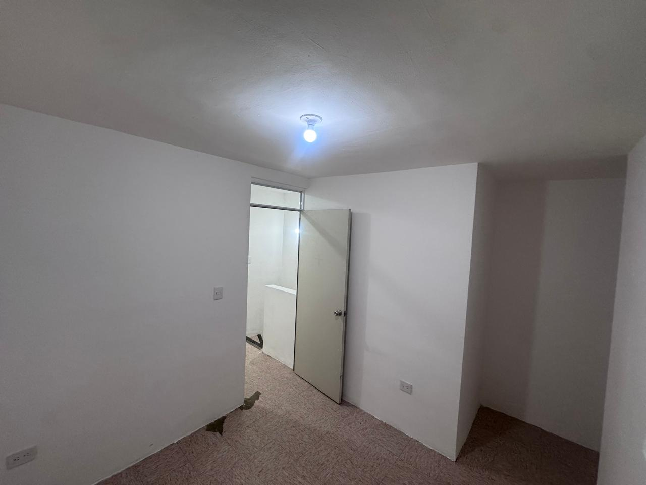 Casa en Venta en Valles de Oporto, Juárez | 2 Plantas, 2 Recámaras