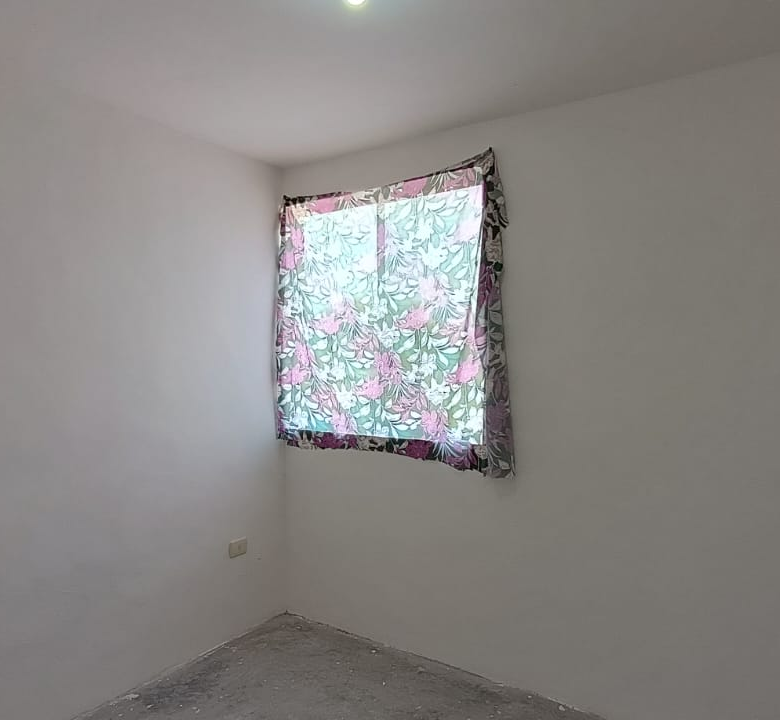 Casa en Venta en Residencial Los Ébanos, Juárez | 2 Recámaras, 2 Plantas