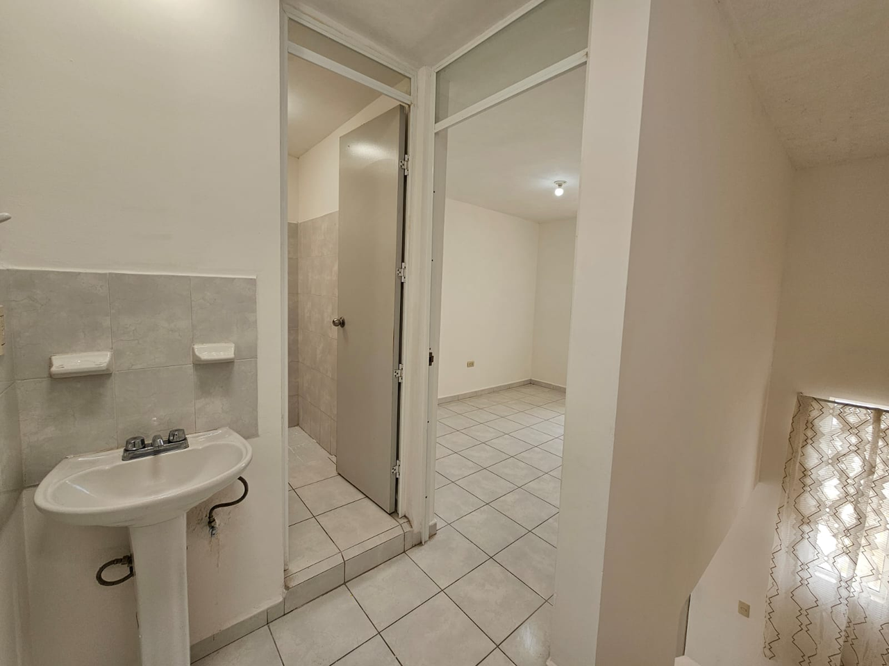 Casa en Venta en Parques Diamante, García | 2 Plantas, 2 Recámaras