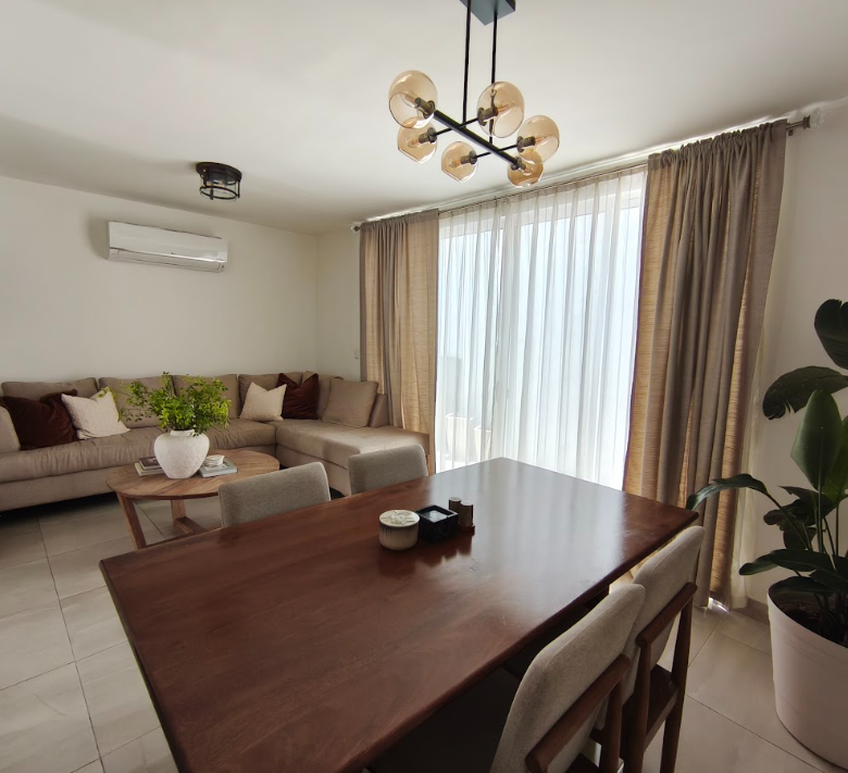 Casa en Venta en Fraccionamiento Samsara (Sector Bellini), García | 3 Recámaras con Alberca