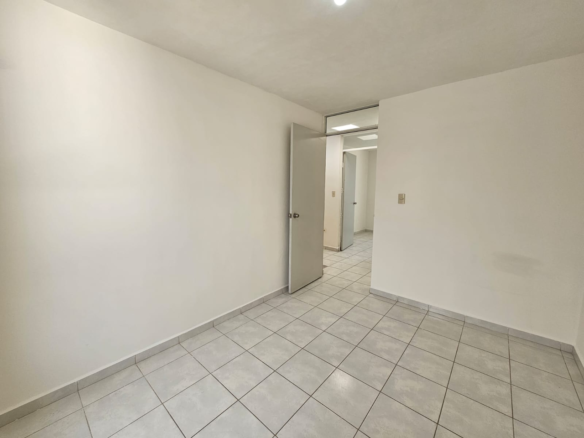 Casa en Venta en Parques Diamante, García | 2 Plantas, 2 Recámaras
