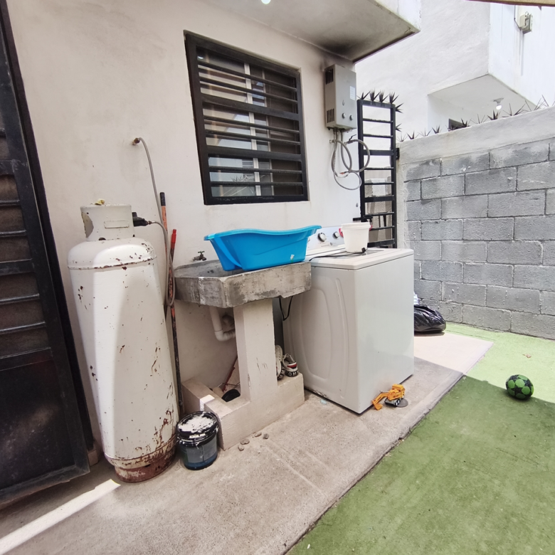 Casa en Venta en Valle de Lincoln (Sector El Fraile 2da Etapa), García | 2 Recámaras