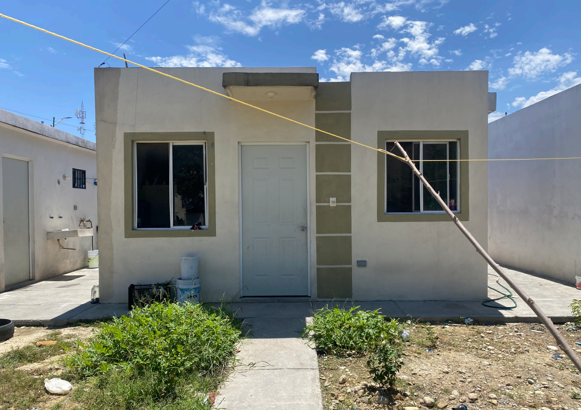 Casa en Venta en Praderas de Oriente, Juárez | 2 Recámaras
