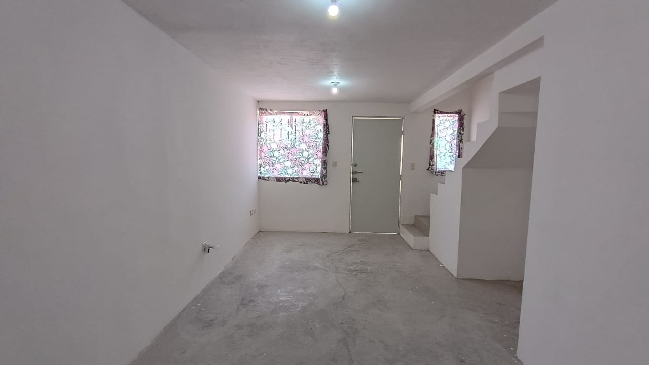 Casa en Venta en Residencial Los Ébanos, Juárez | 2 Recámaras, 2 Plantas