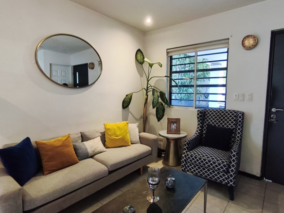 Casa en Venta en Santa Cecilia Residencial II, Santa Catarina | 3 Recámaras