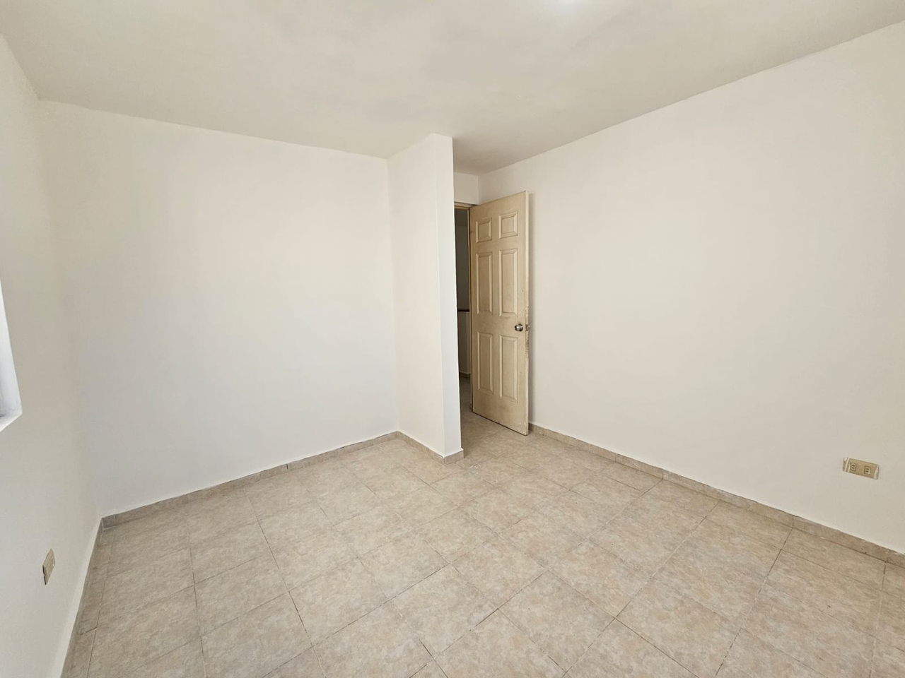 Casa en Venta en Cumbres de San Agustín, Monterrey | 3 Recámaras, 119 m²