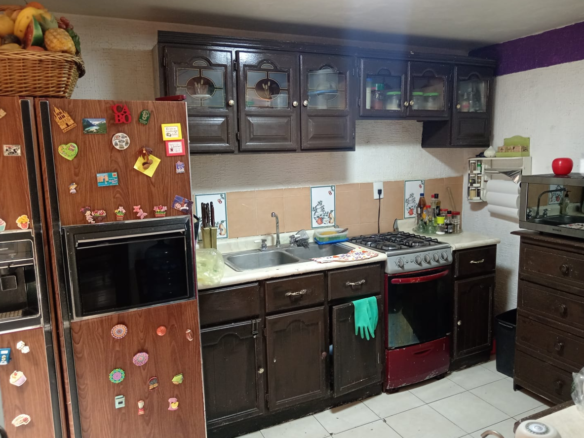 Casa en Venta en Privadas de San Fernando, Mineral de la Reforma | 3 Plantas, 200 m²