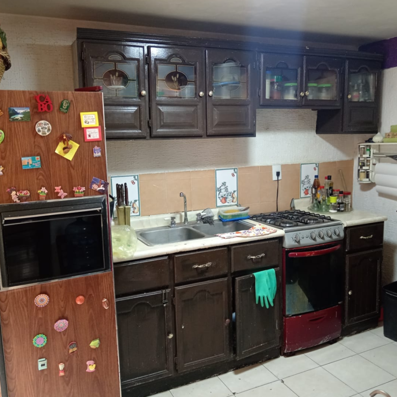 Casa en Venta en Privadas de San Fernando, Mineral de la Reforma | 3 Plantas, 200 m²