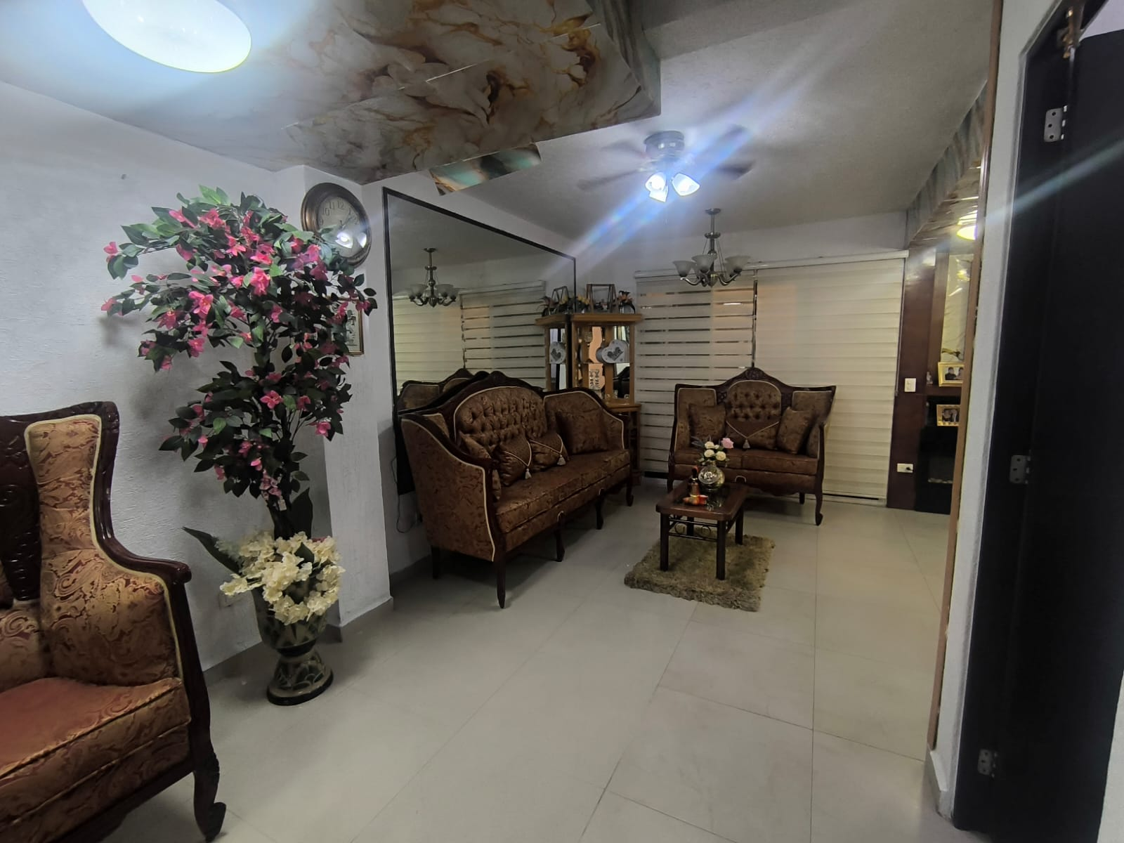Casa de Lujo en Venta en Crystal Lagoons (Moderno Apodaca), Apodaca | 340 m², 4 Recámaras