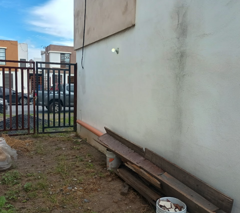 Casa en Venta en Fraccionamiento Torre Luna, Salinas Victoria | 2 Plantas, 112 m²