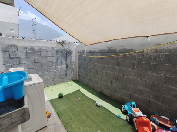 Casa en Venta en Valle de Lincoln (Sector El Fraile 2da Etapa), García | 2 Recámaras
