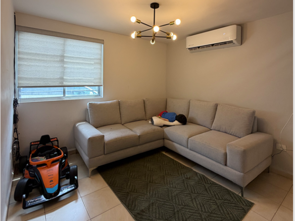 Casa en Venta en Fraccionamiento Santa María, García | 2 Plantas con Cocina Integral