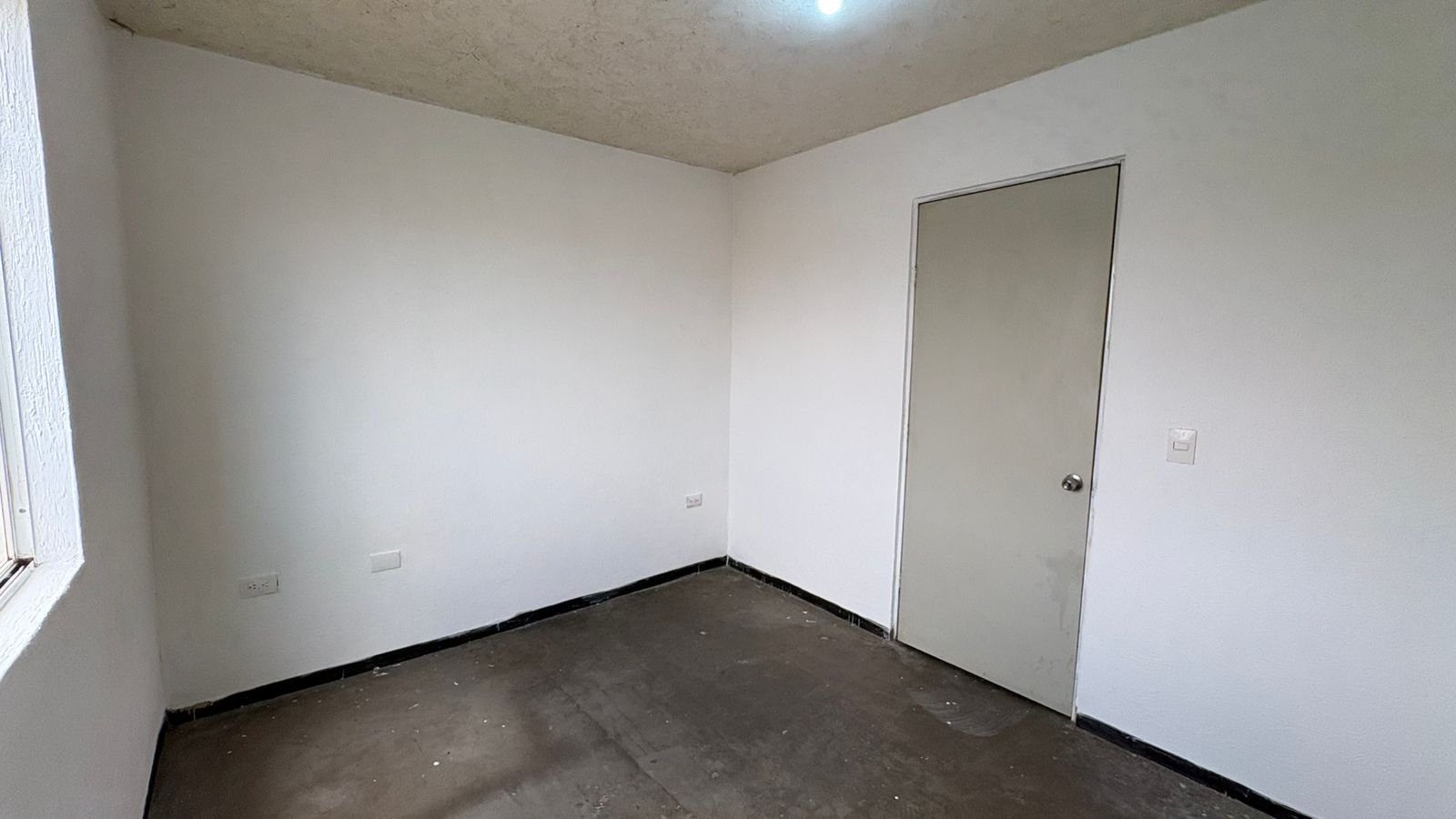 Casa en Venta en Bosques de Castilla, Salinas Victoria | 2 Plantas, 2 Recámaras