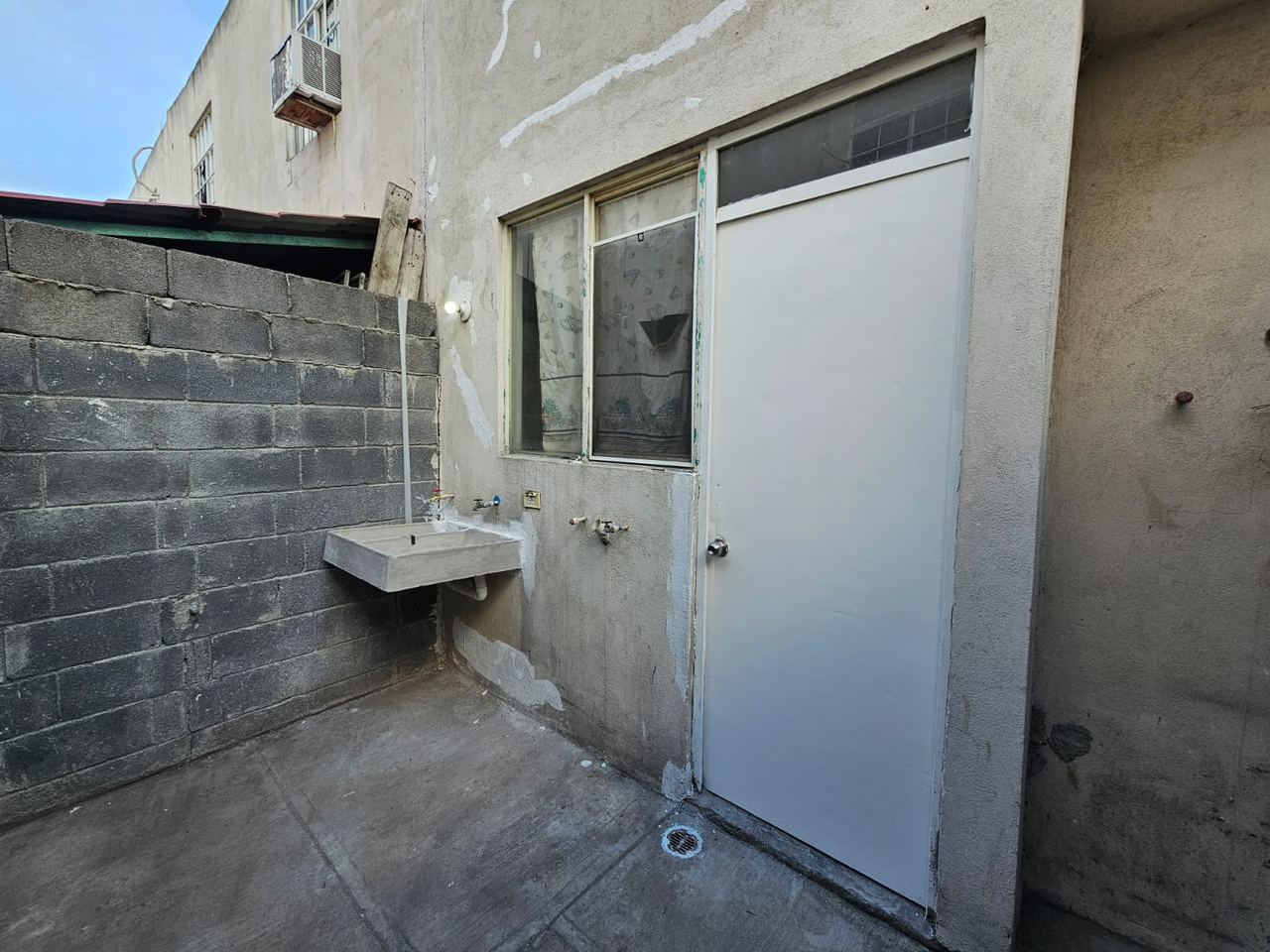 Casa en Venta en Fraccionamiento El Jaral, El Carmen | 2 Plantas, 2 Recámaras