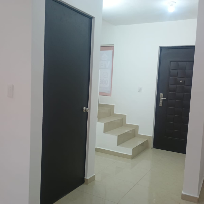 Casa en Venta en Valterra Residencial Sector Ámbar, Apodaca | 3 Plantas, 3 Recámaras