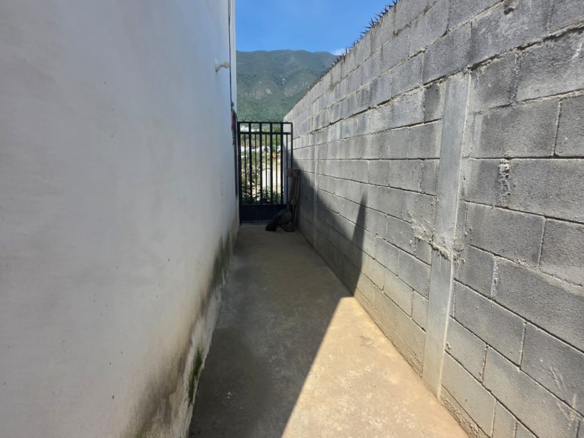 Casa en Venta en Laderas de la Silla, Juárez | 2 Plantas, Cochera Doble