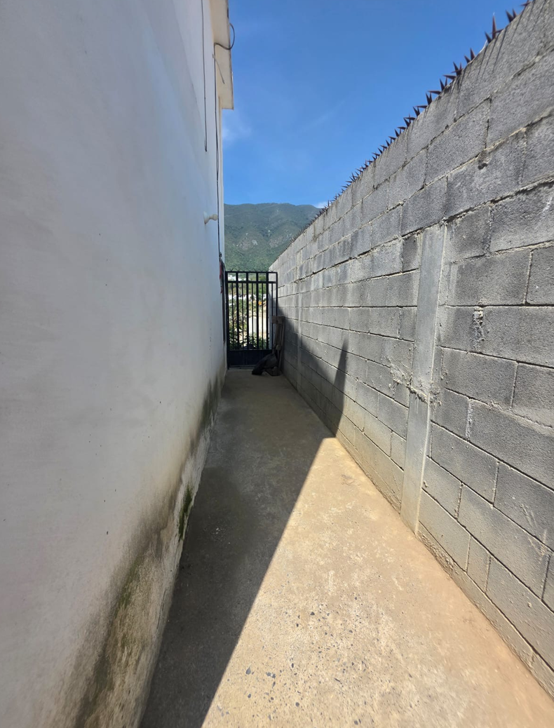 Casa en Venta en Laderas de la Silla, Juárez | 2 Plantas, Cochera Doble