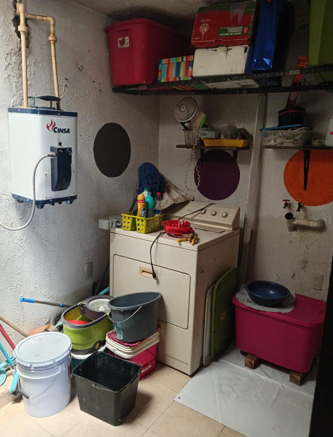 Casa en Venta en Privadas de San Fernando, Mineral de la Reforma | 3 Plantas, 200 m² – Foto 14 Casa en Venta en Privadas de San Fernando, Mineral de la Reforma | 3 Plantas, 200 m²