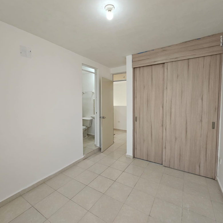 Casa en Venta en Parques Zafiro Azul Real, García | 3 Recámaras, 3 Baños