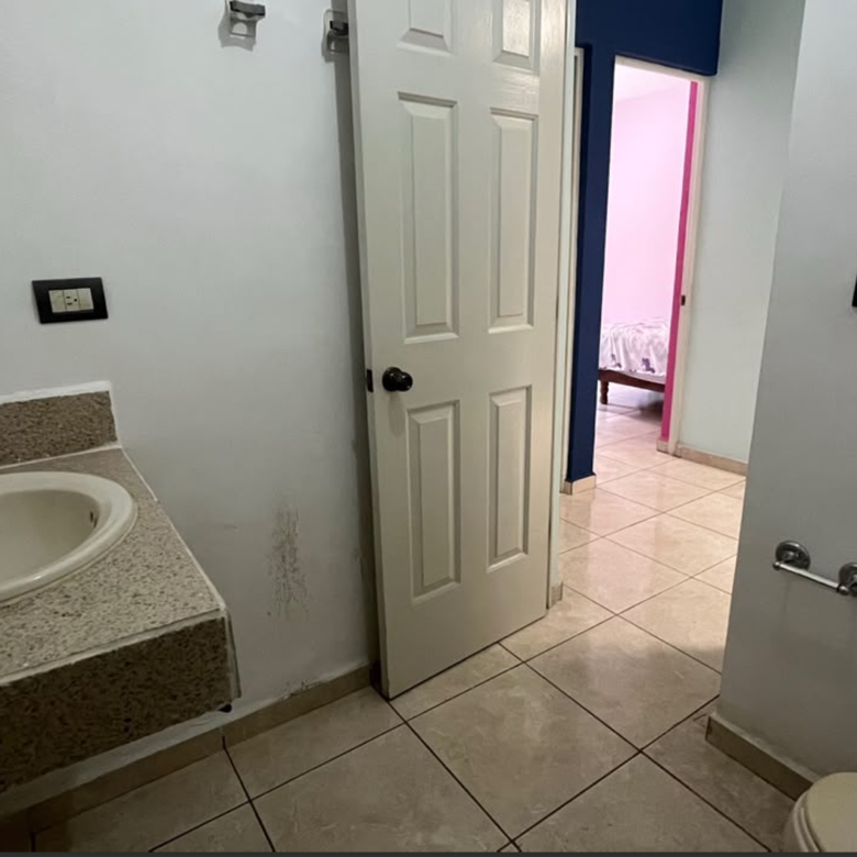 Casa en Venta en Pedregal La Huasteca, Santa Catarina | 3 Recámaras + Estudio
