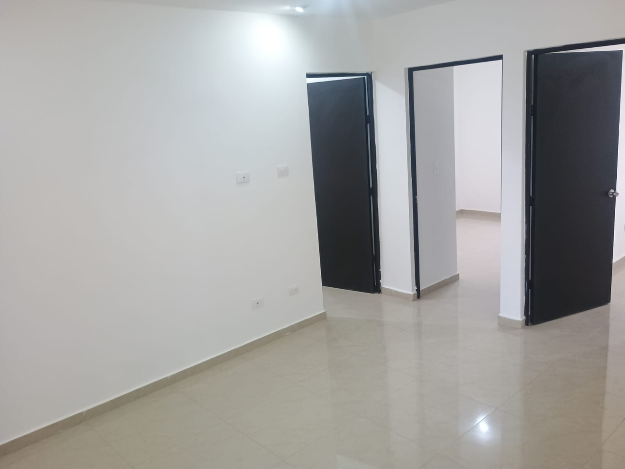 Casa en Venta en Valterra Residencial Sector Ámbar, Apodaca | 3 Plantas, 3 Recámaras – Foto 12 Casa en Venta en Valterra Residencial Sector Ámbar, Apodaca | 3 Plantas, 3 Recámaras