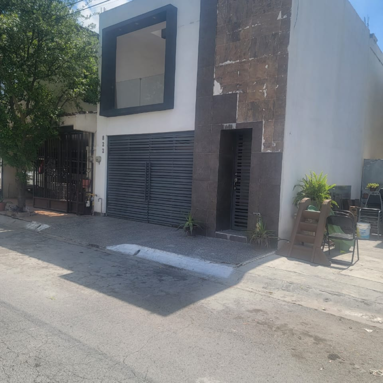 Casa en Venta en Fraccionamiento Mirador Huinalá, Apodaca | 2 Recámaras, 174 m²