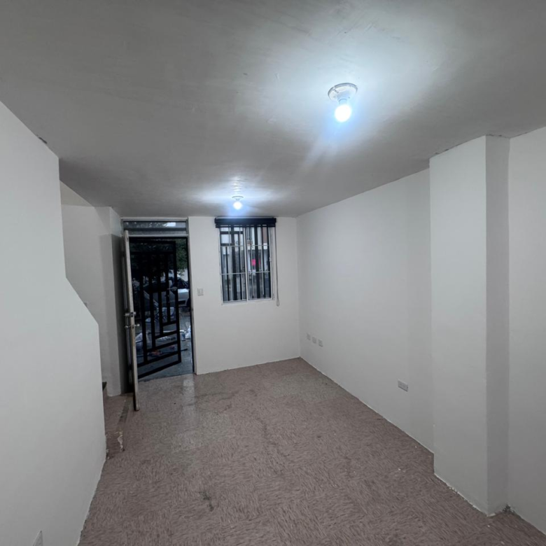 Casa en Venta en Valles de Oporto, Juárez | 2 Plantas, 2 Recámaras