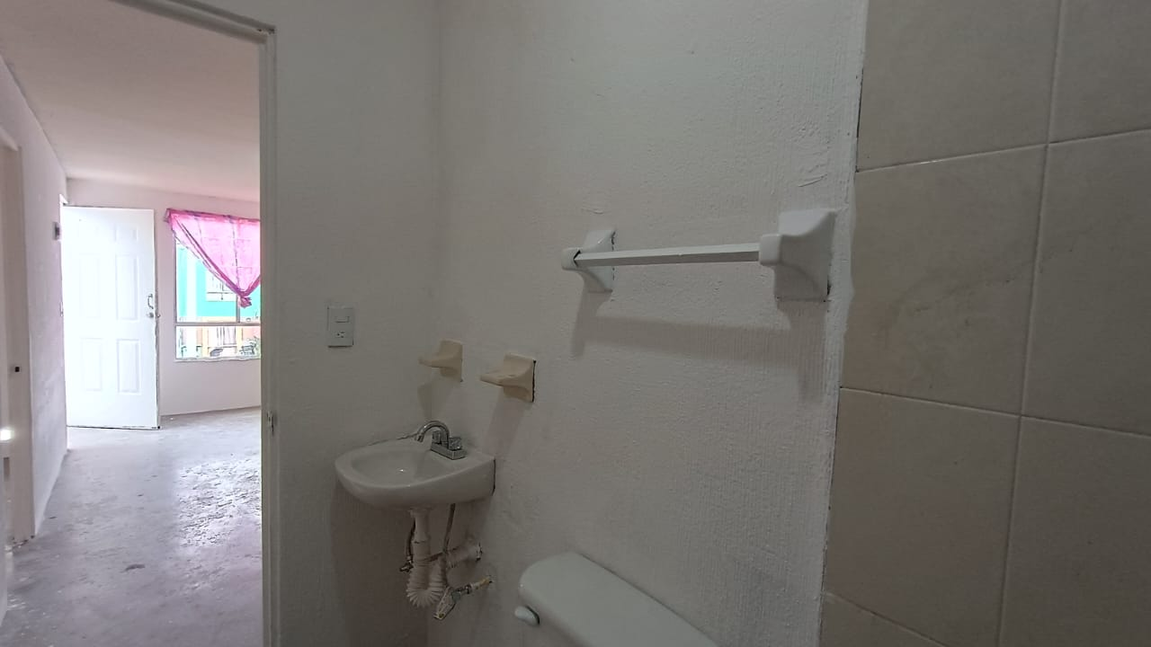 Casa en Venta en Valle del Roble, Cadereyta Jiménez | 1 Planta