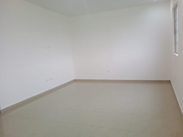 Casa en Venta en Valterra Residencial Sector Ámbar, Apodaca | 3 Plantas, 3 Recámaras
