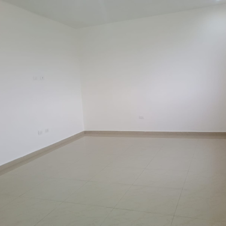 Casa en Venta en Valterra Residencial Sector Ámbar, Apodaca | 3 Plantas, 3 Recámaras