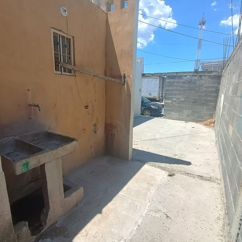 Casa en Venta en Lomas del Progreso, Ciénega de Flores | 1 Recámara