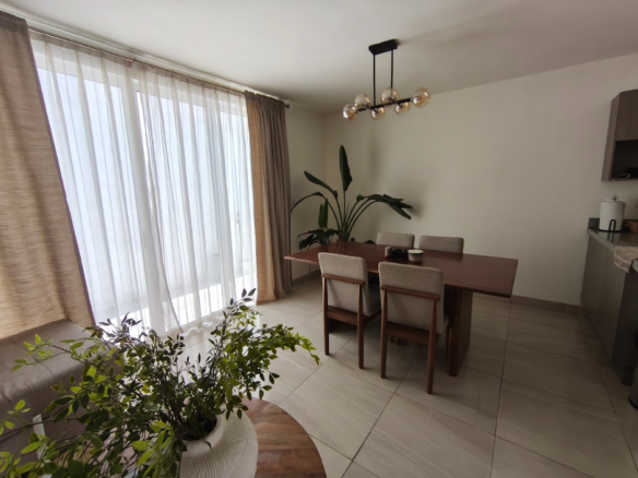 Casa en Venta en Fraccionamiento Samsara (Sector Bellini), García | 3 Recámaras con Alberca