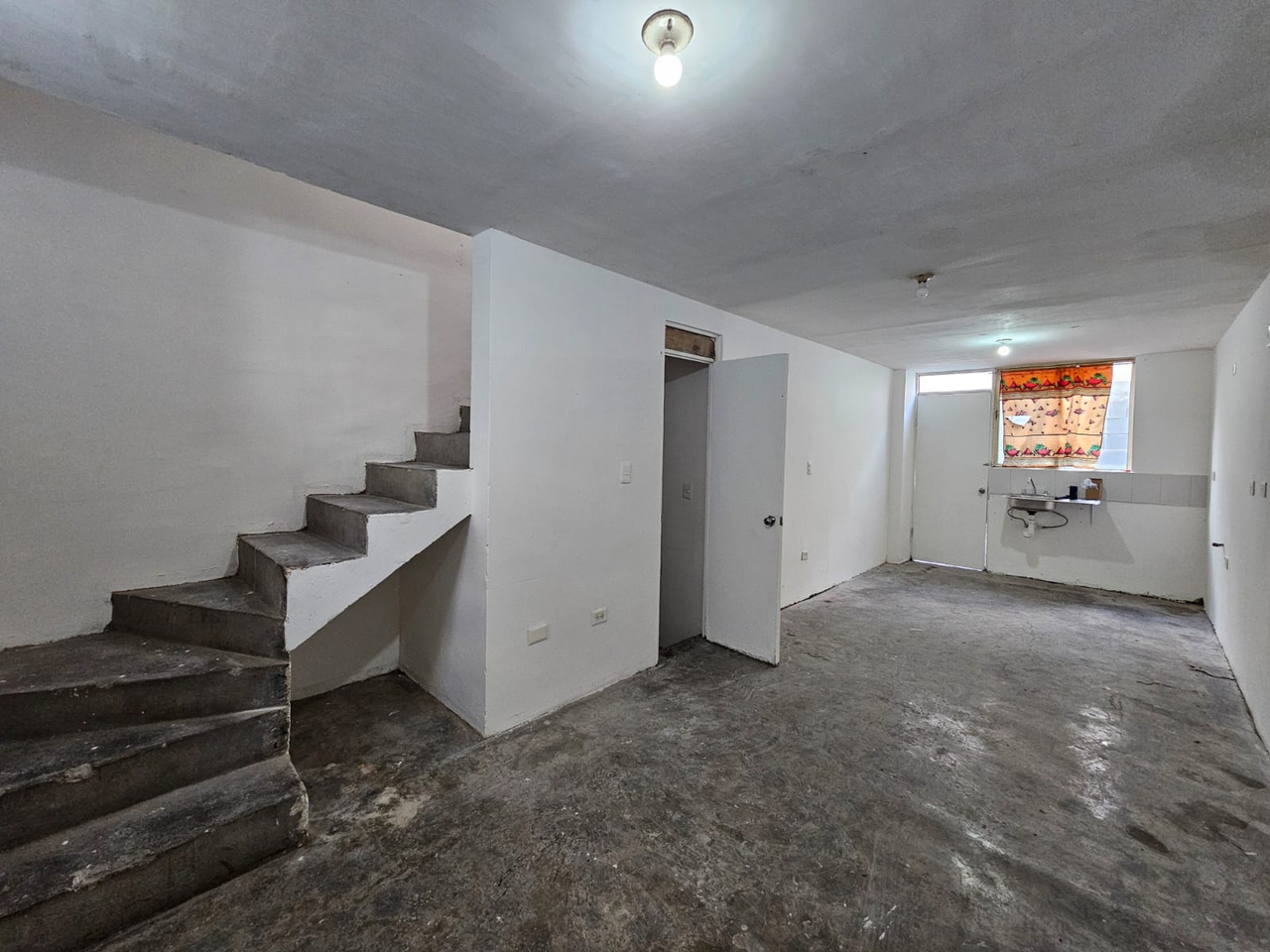 Casa en Venta en Fraccionamiento El Jaral, El Carmen | 2 Plantas, 2 Recámaras