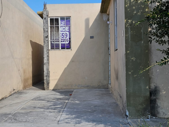 Casa en Venta en Portal de Lincoln, García | 2 Recámaras