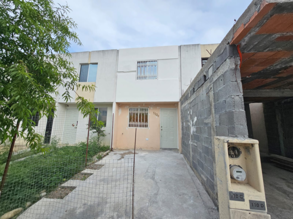 Casa en Venta en Fraccionamiento Valle Santa Isabel, Juárez | 2 Plantas, 2 Recámaras