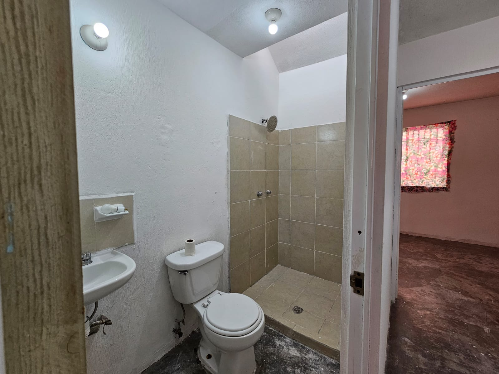Casa en Venta en Fraccionamiento Valle Santa Isabel, Juárez | 2 Plantas, 2 Recámaras