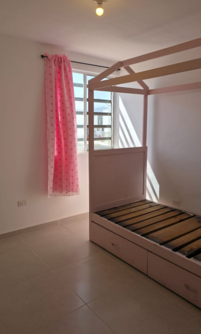 Casa en Venta en Valle Condesa (Sector Britania), Juárez | 2 Plantas, 2 Recámaras
