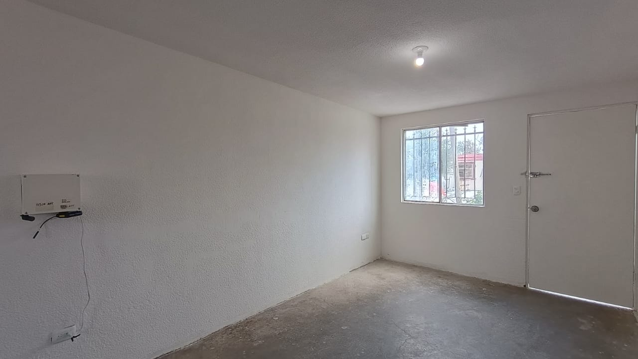Casa en Venta en Los Cometas, Juárez | 2 Recámaras, Cochera
