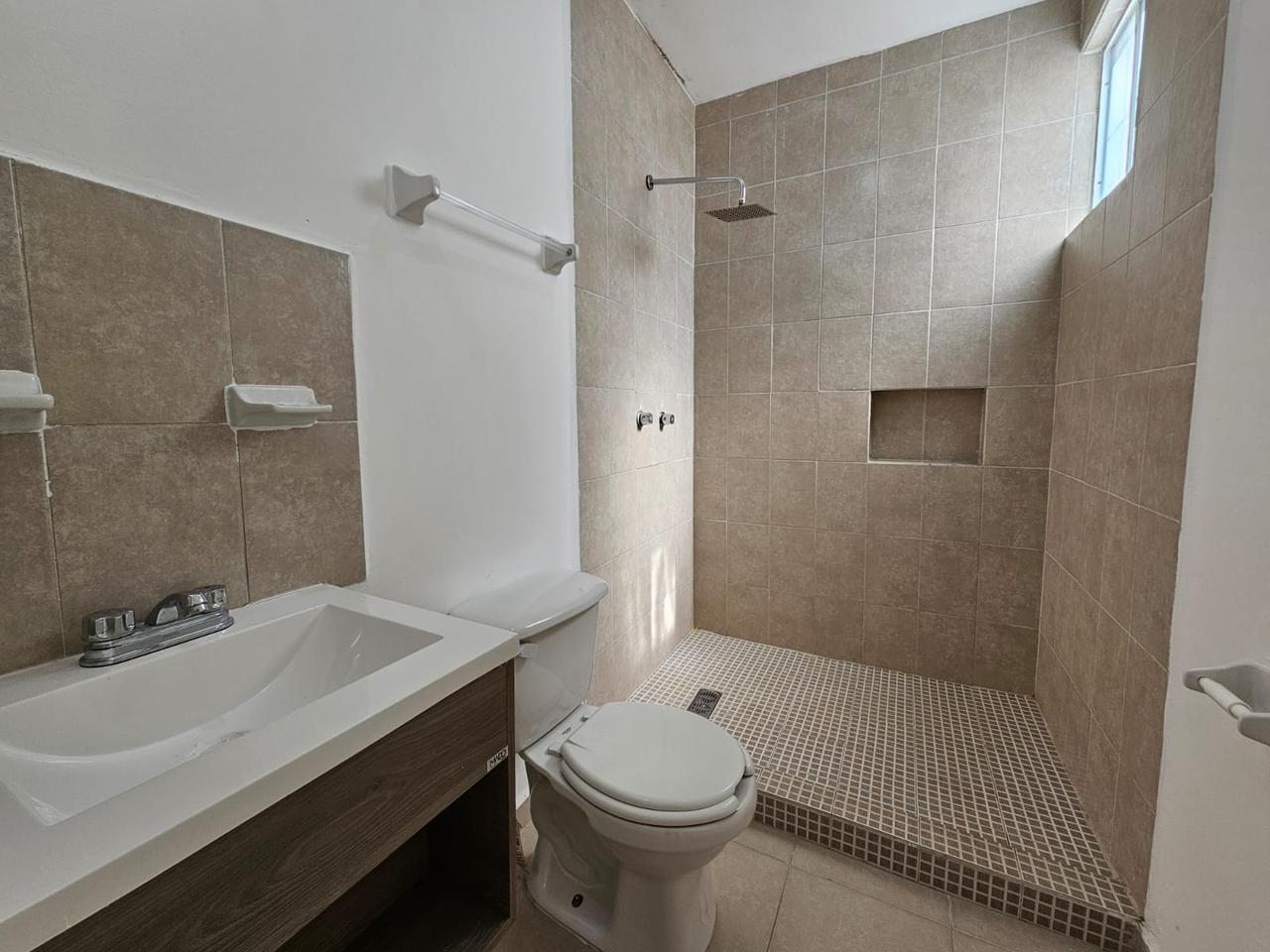 Casa en Venta en Santa María Sector Zafiro Montana, García | 3 Recámaras, Cochera Doble