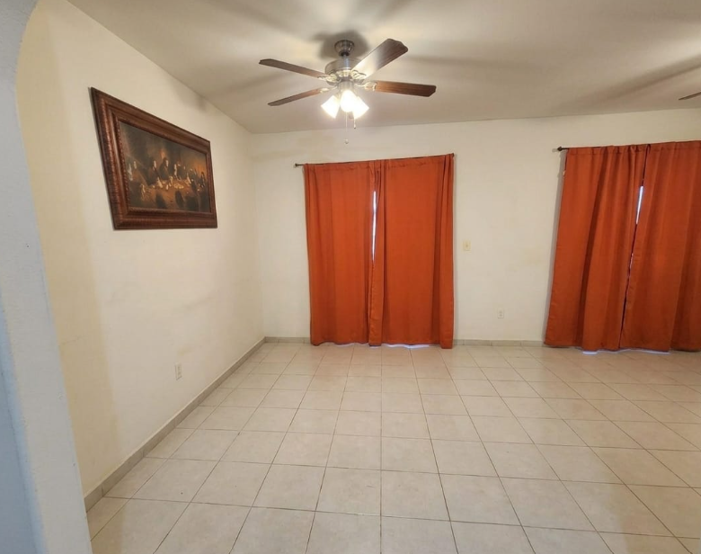 Casa en Venta en Residencial Valle Azul, Apodaca | 2 Recámaras, Cochera Doble