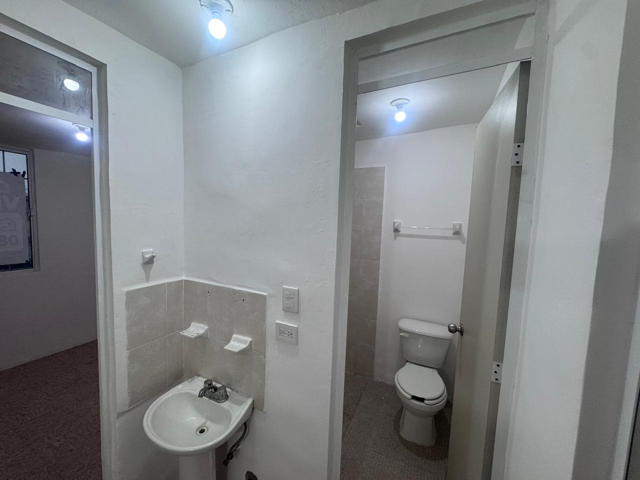 Casa en Venta en Valles de Oporto, Juárez | 2 Plantas, 2 Recámaras