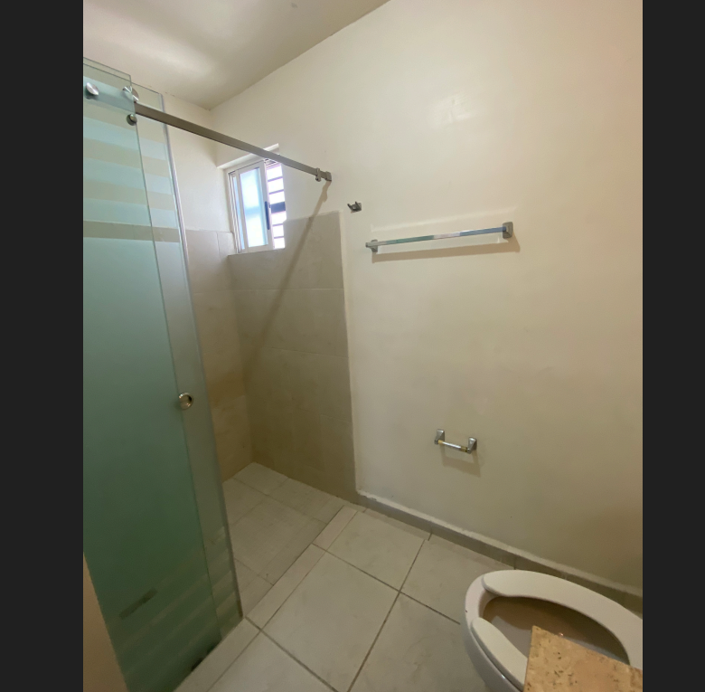 Casa en Venta en Fraccionamiento Almería, Apodaca | 4 Recámaras, 190 m²