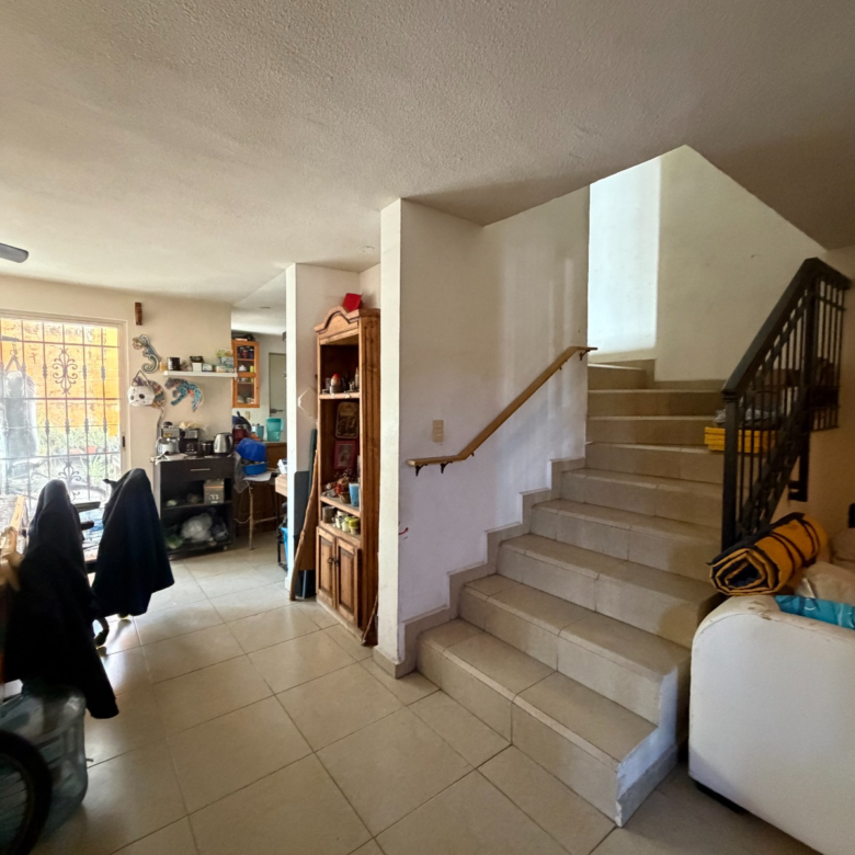 Casa en Venta en Las Lomas (Mitras Poniente), García | 3 Recámaras, 120 m²
