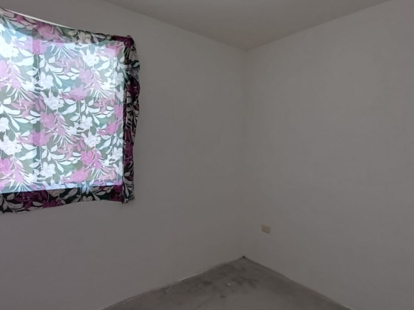 Casa en Venta en Residencial Los Ébanos, Juárez | 2 Recámaras, 2 Plantas