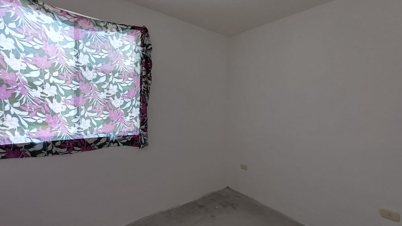 Casa en Venta en Residencial Los Ébanos, Juárez | 2 Recámaras, 2 Plantas
