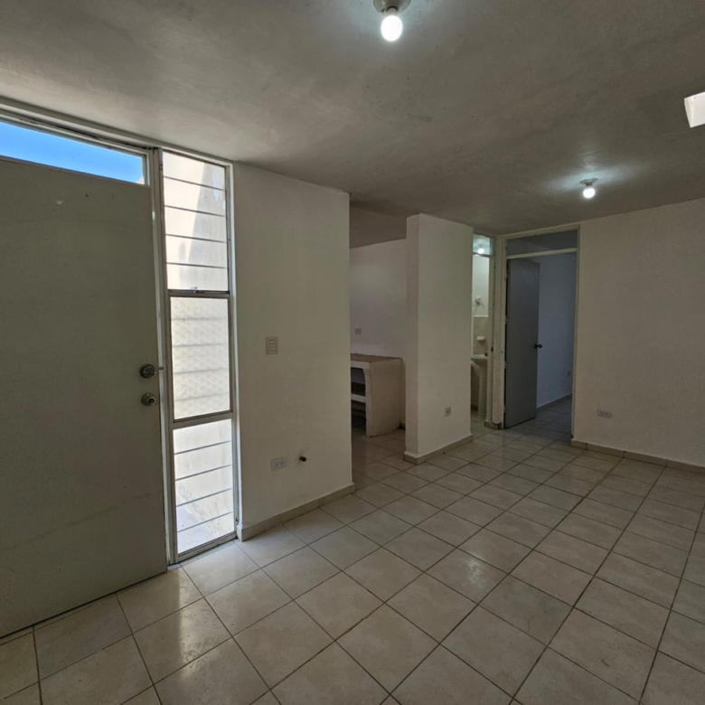 Casa en Venta en Portal de Lincoln, García | 2 Recámaras