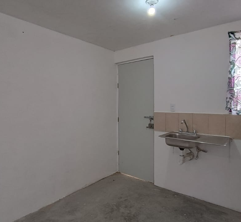 Casa en Venta en Residencial Los Ébanos, Juárez | 2 Recámaras, 2 Plantas