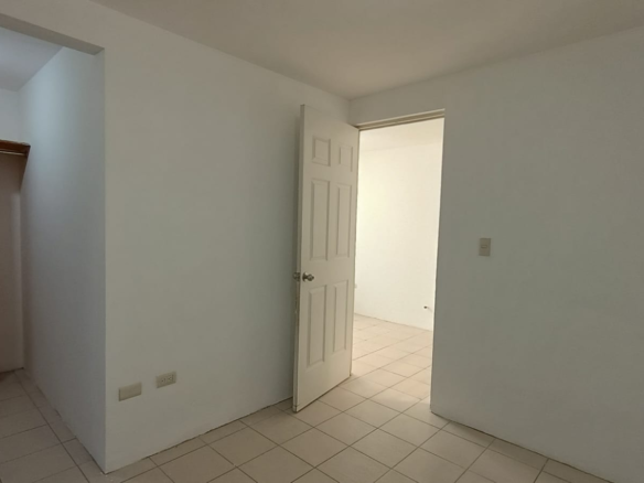 Casa en Venta en Villas de la Hacienda, Juárez | 2 Plantas, Cochera Doble
